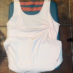 Nike workout gear size L